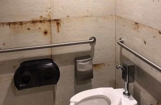 Greselile lor sunt greu de uitat: 10+ designeri care nu si-au putut controla imaginatia bogata