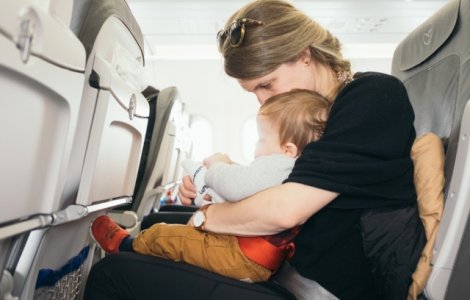 Masura gasita de o companie aeriana pentru a ajuta pasagerii care nu vor sa stea langa copii