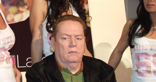 Larry Flint ofera 1 milion de dolari pentru a vedea fisele fiscale ale lui Mitt Romney