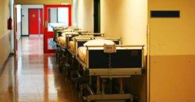 Patru persoane, la spital in urma unui conflict izbucnit in Valcea, dupa Ziua Romilor