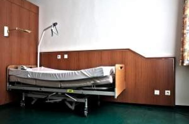 16 persoane au ajuns la spital dupa ce au mancat la hramul unei manastiri