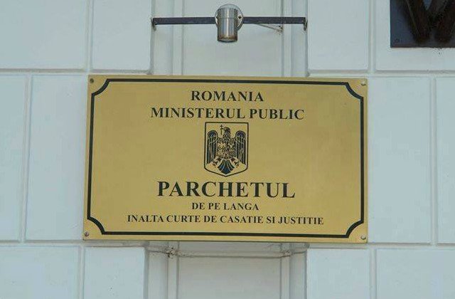 Mama Luizei Melencu a depus o plangere penala la Parchetul General