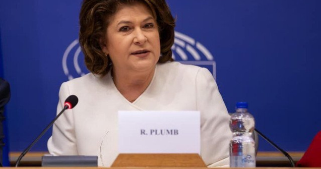 Rovana Plumb: Ceea ce mi s-a intamplat a fost o nedreptate. Am fost scoasa din cursa de standarde duble si de jocuri politice facute
