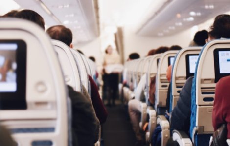  Top  10 lucruri pe care oamenii politicosi NU ar trebui sa le faca in avion