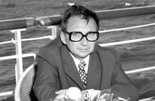 Ceausescu despre prima versiune a Daciei: &#39;E numai buna pentru idioti&#39;