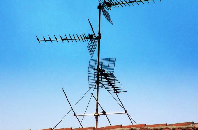 UPC lanseaza 14 canale TV noi, din care 10 in limba maghiara