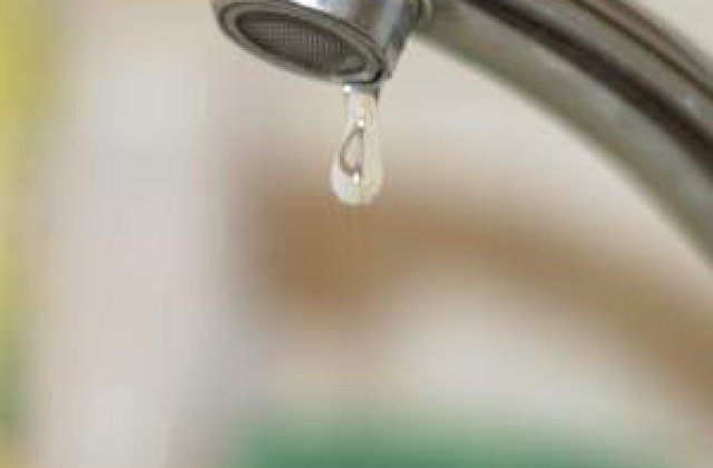 Un chinez traieste numai cu apa de 12 ani