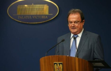 Blaga: Am aparat statul de drept de abuzurile stangii socialiste din Romania