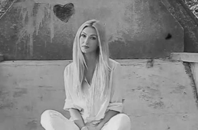 Videoclip nou: Andreea Balan, "Skinny love"