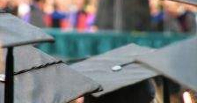 25% dintre cei care lucreaza la "negru" au studii superioare