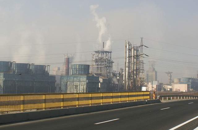 Privatizarea Oltchim: S-au vandut 12 caiete de sarcini