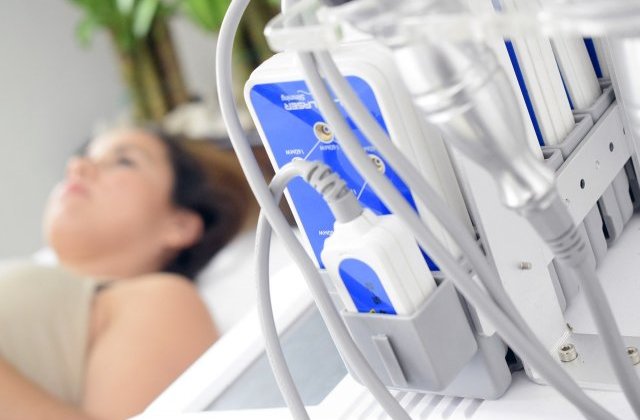 Peste 1.000 de femei din vestul tarii vor fi testate gratuit pentru depistarea cancerului mamar