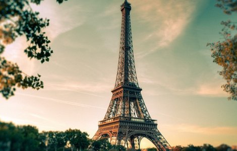 Patru politisti ucisi la Paris, de un angajat al Prefecturii. Atacatorului a fost lichidat