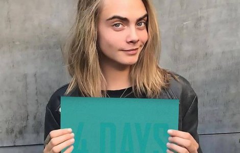  Top  De la blugii rupti la genele "de papusa". 10 tendinte din moda actuala care incep sa fie depasite