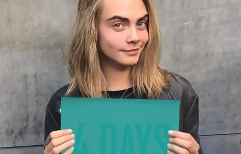  Top  De la blugii rupti la genele "de papusa". 10 tendinte din moda actuala care incep sa fie depasite