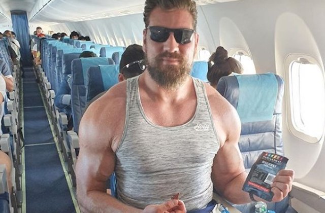 10+ situatii amuzante care ne demonstreaza ca lumea nu a fost facuta pentru persoanele inalte