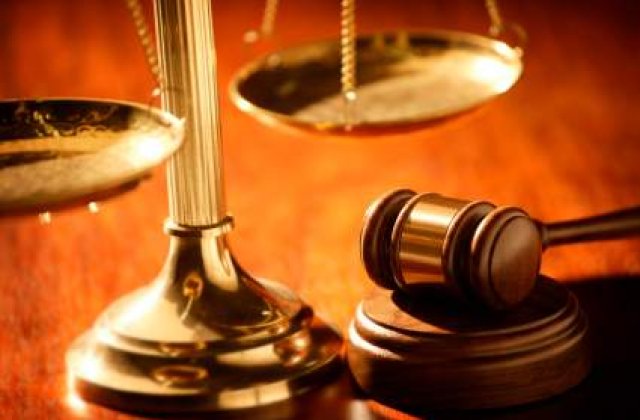 Raportul pe justitie ar putea fi amanat pentru luna septembrie