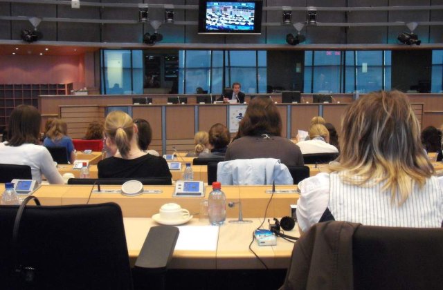 Europarlamentarii romani nu au impresionat la Bruxelles, spun colegii lor straini