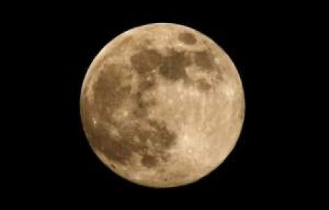 Rusii vor o baza de cercetari stiintifice pe Luna