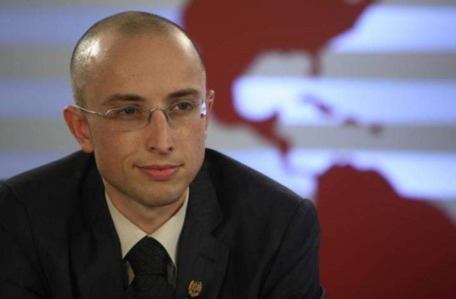 Urban, despre europarlamentarii USL: "Se credeau la un stabor tiganesc"