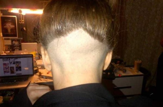 Lady Gaga s-a ras pe cap pentru un prieten