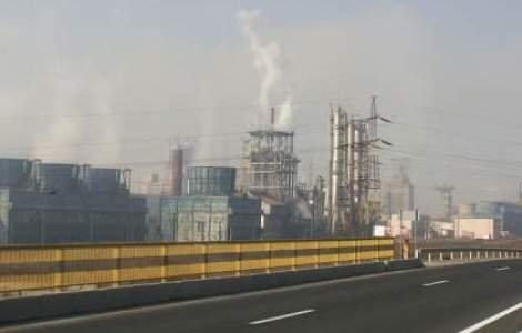 Salariatii Oltchim Ramnicu Valcea au suspendat protestele