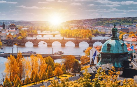  Top  8 motive pentru care toamna este anotimpul ideal sa vizitezi Praga