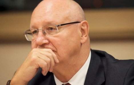 Pascu: Dancila se jura ca a trimis "noile" propuneri de comisar la Bruxelles, iar cei de acolo spun ca nu au primit nimic