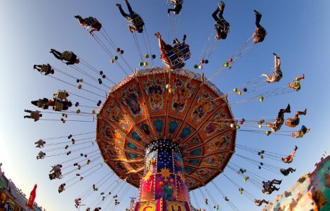 Accident la Oktoberfest. O romanca de 29 de ani a murit in parcul de distractii din Potsdam, in fata iubitului