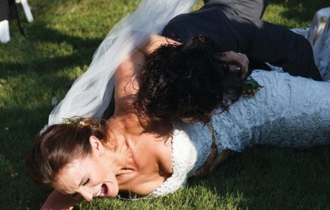  Top  10+ fotografii care ne demonstreaza ca nuntile perfecte exista doar in filme