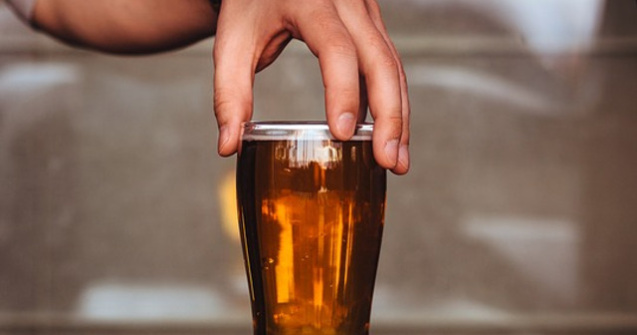 Studiu: Berea fara alcool, sursa de carbohidrati si electroliti pentru sportivi