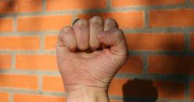 Sondaj: Obama il bate pe Romney... la propriu