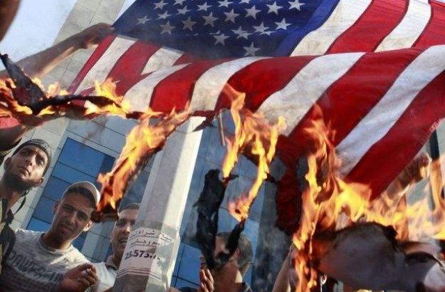 SUA isi evacueaza personalul neesential din Tunisia si Sudan