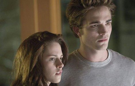Robert Pattinson a iertat-o pe Kristen Stewart