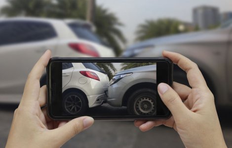 Preturile asigurarilor RCA ar putea scadea: noile tarife de referinta sunt cu 7% mai mici si au crescut doar pentru masinile cu motoare de peste 2.5 litri