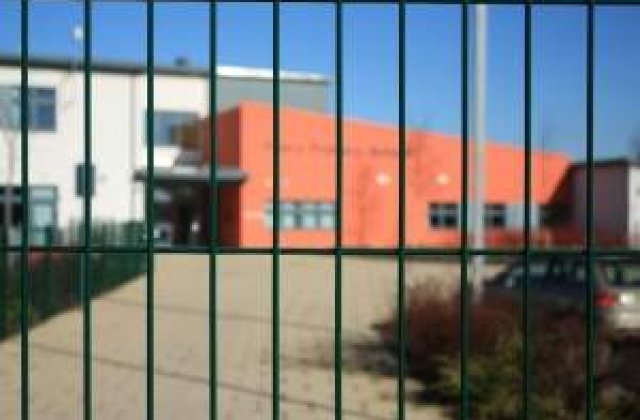 Guvernul si MAI vor colabora pentru combaterea violentei in scoli