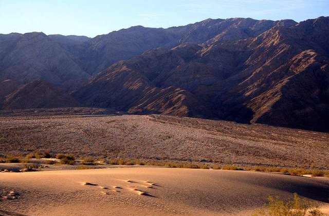 Valea Mortii din SUA, cea mai calduroasa zona din lume