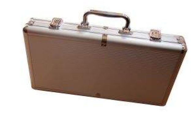 Au venit in Romania sa faca bani: Cine sunt strainii cu cele mai mari venituri?