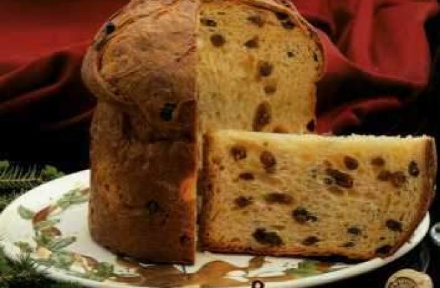 Telefoanele mobile, inlocuite de cozonaci la Jucu