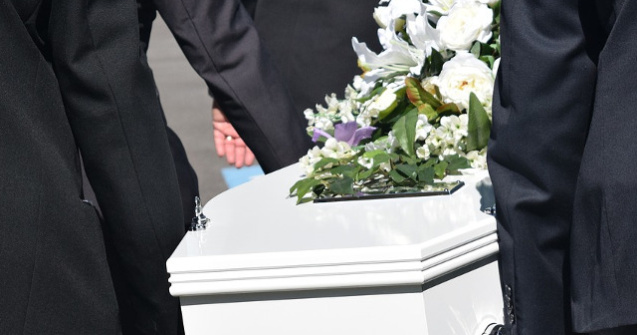 Topul obiectelor cu care britanicii doresc sa fie inmormantati