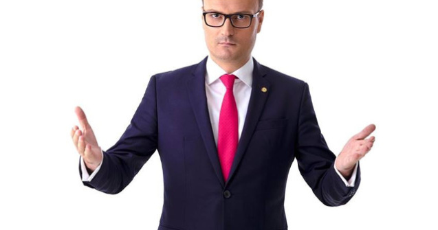 Cumpanasu: Am primit cea mai inalta distinctie pe care un candidat roman putea sa o primeasca din partea unei universitati