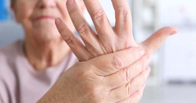 Specialisti: Pacientii cu boli reumatice pot ramane activi, cu un diagnostic precoce si tratament adecvat