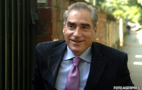 Petre si Silvia se casatoresc sambata pe insula lui Dracula