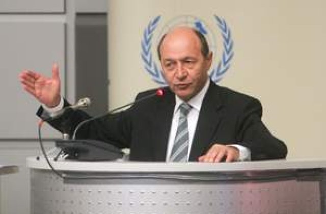 Basescu: Opozitia din R. Moldova a dat o lectie ca nu totul se cumpara in politica