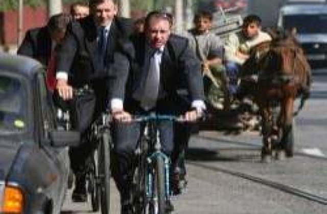 'In costum, pe bicicleta' pentru copii din Jimbolia