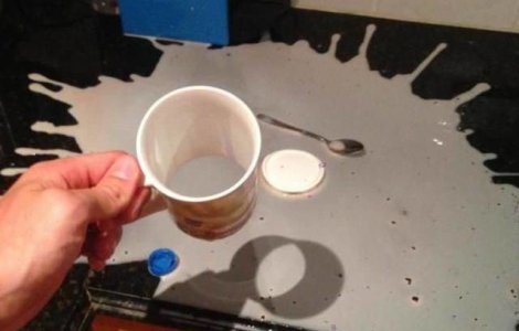  Top  Nu e ziua lor cea mai buna: 10+1 fotografii cu oameni care au nevoie disperata de ajutor