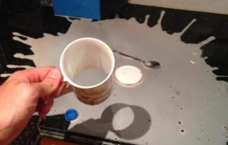  Top  Nu e ziua lor cea mai buna: 10+1 fotografii cu oameni care au nevoie disperata de ajutor