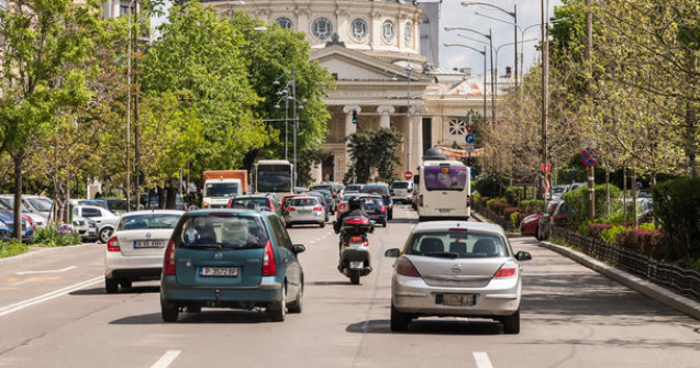 Dacia: "Prioritatile noastre sunt infrastructura si lupta impotriva invaziei de masini second-hand in Romania"