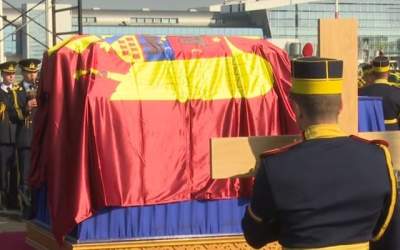 Regina-Mama Elena a fost...