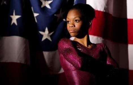 Gimnasta Gabby Douglas va juca in serialul "Jurnalele Vampirilor"